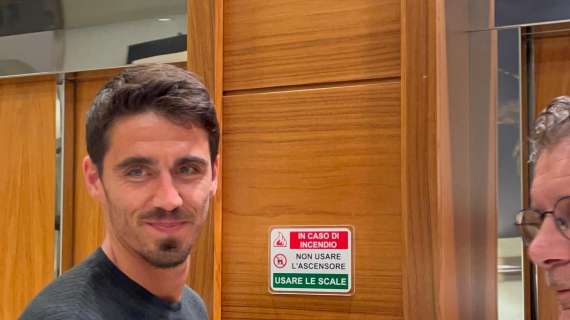Un “Carneade” per il Parma. Carlos Cuesta: allievo d’arte, giovane e tanto calcio da dimostrare. Una scelta coraggiosa, come già era stata quella di Chivu